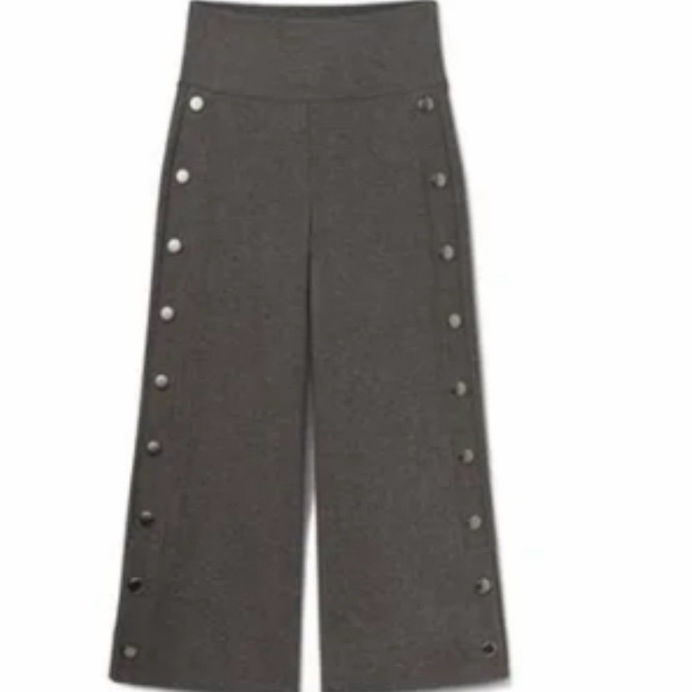 Cabi Snap Crop, Charcoal, size medium, Fall 2025, NWOT